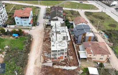 Derince'de Merkezi Konumda Satılık 2+1 110 M² Bahçeli Dubleks