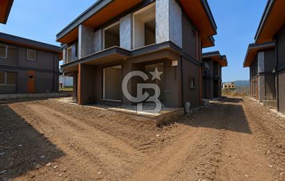 KOCAELİ YENİKÖY MERKEZ 4+1 SATILIK SİTE İÇERİSİNDE VİLLA
