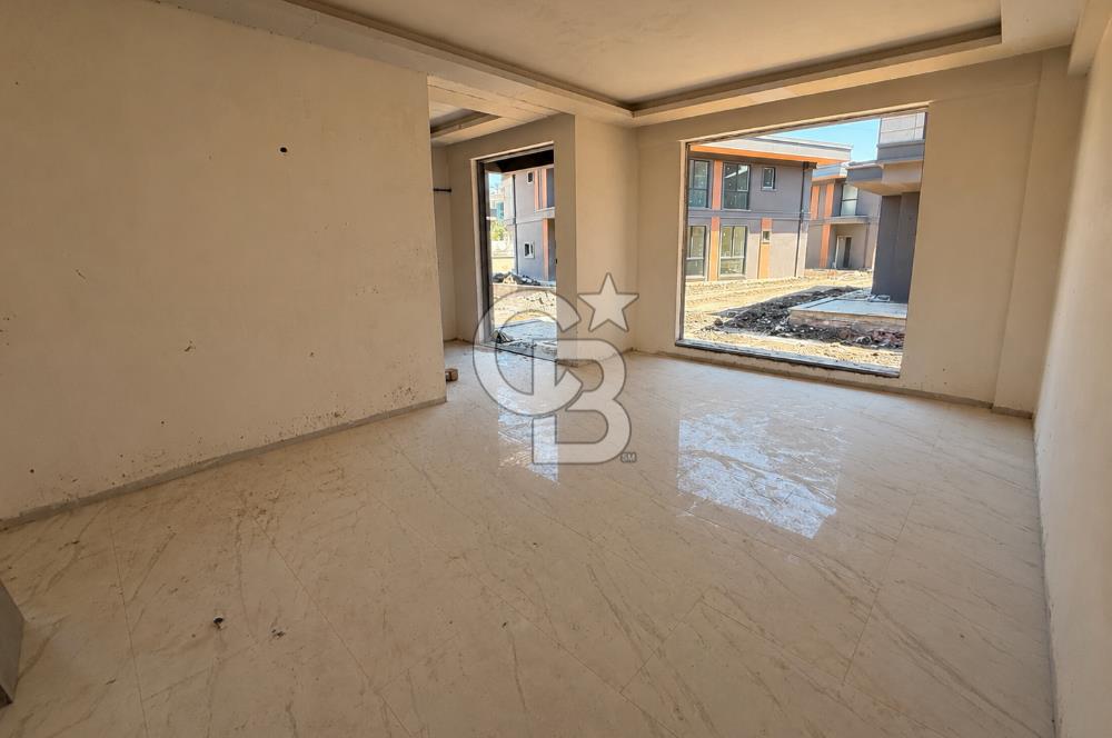 KOCAELİ YENİKÖY MERKEZ 4+1 SATILIK SİTE İÇERİSİNDE VİLLA