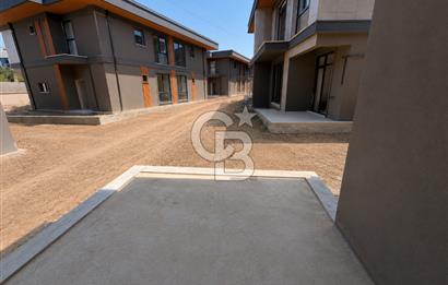 KOCAELİ YENİKÖY MERKEZ 4+1 SATILIK SİTE İÇERİSİNDE VİLLA