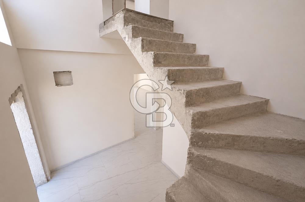 KOCAELİ YENİKÖY MERKEZ 4+1 SATILIK SİTE İÇERİSİNDE VİLLA