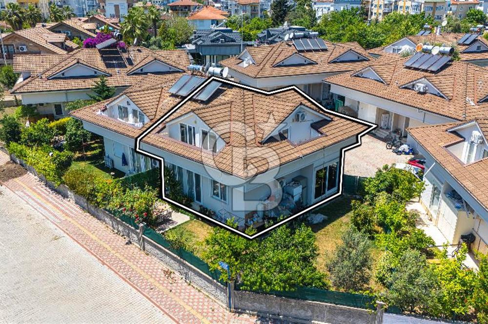 KEMER ASLANBUCAKTA SATILIK VİLLA