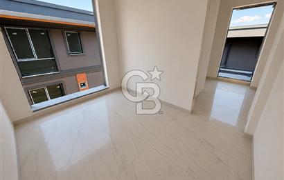 KOCAELİ YENİKÖY MERKEZ 4+1 SATILIK SİTE İÇERİSİNDE VİLLA