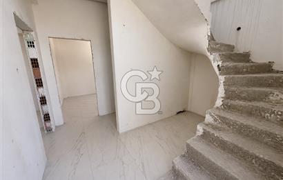 KOCAELİ YENİKÖY MERKEZ 4+1 SATILIK SİTE İÇERİSİNDE VİLLA