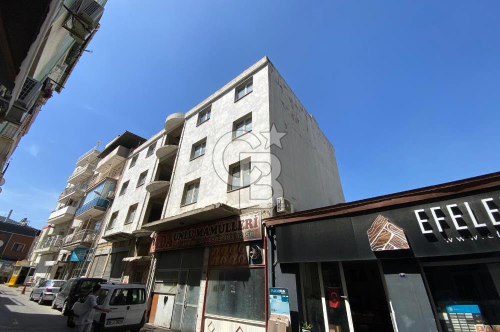 İzmir Bornova Altındağ Kemalpaşa cad. sokağında satılık bina 