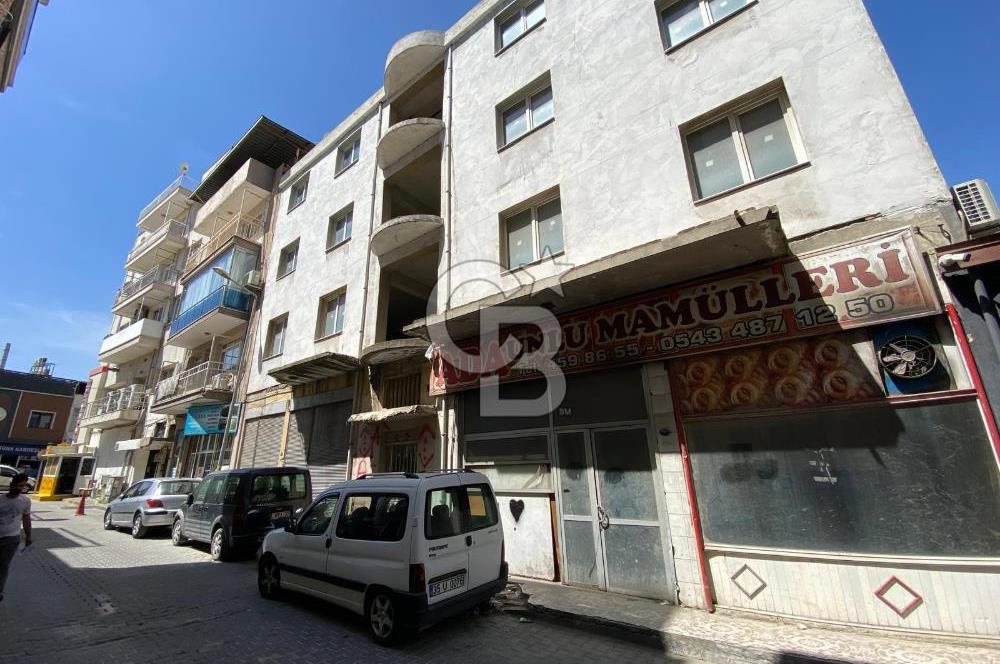 İzmir Bornova Altındağ Kemalpaşa cad. sokağında satılık bina 