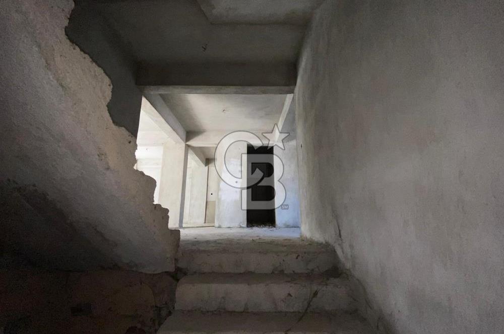 İzmir Bornova Altındağ Kemalpaşa cad. sokağında satılık bina 
