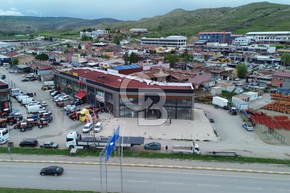 ÇANKIRI MERKEZ OTO SANAYİDE PRESTİJLİ SHOWROOM   HEM SATILIK HEM KİRALIK