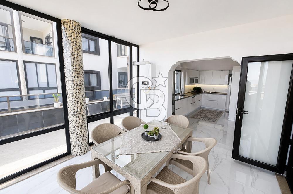 KOCAELİ KARAMÜRSEL DENİZ MANZARALI BAHÇELİ SATILIK DUBLEKS DAİRE