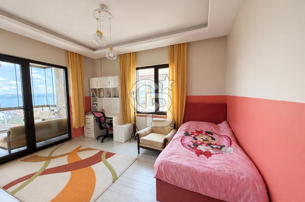 KOCAELİ KARAMÜRSEL DENİZ MANZARALI BAHÇELİ SATILIK DUBLEKS DAİRE