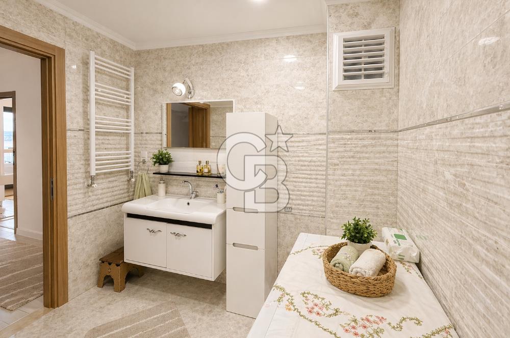 KOCAELİ KARAMÜRSEL DENİZ MANZARALI BAHÇELİ SATILIK DUBLEKS DAİRE