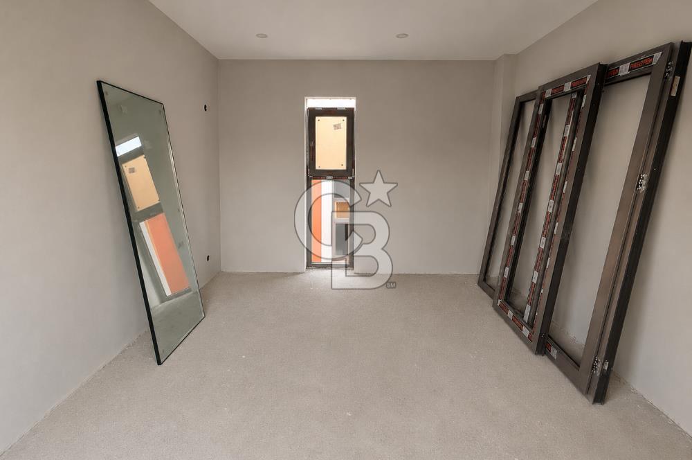 KOCAELİ BAŞİSKELE YENİKÖY'DE SİTE İÇERİSİNDE SATILIK VİLLA