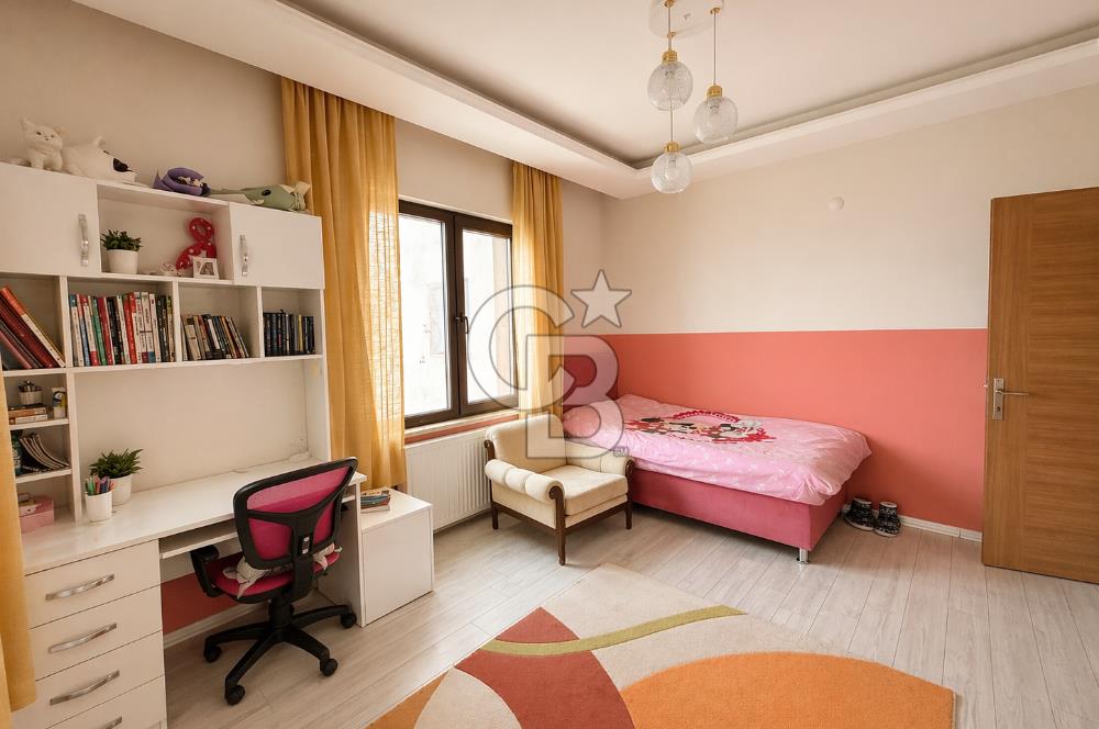 KOCAELİ KARAMÜRSEL DENİZ MANZARALI BAHÇELİ SATILIK DUBLEKS DAİRE