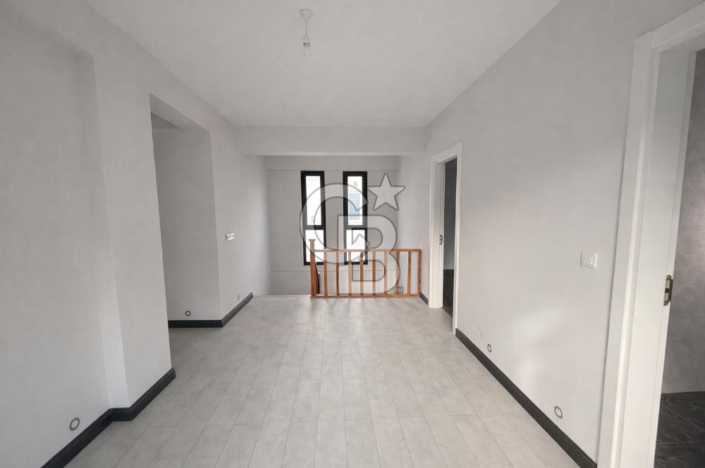 BAŞİSKELE YENİKÖYDE TAM MÜSTAKİL 4+1 DENİZ MANZARALI VİLLA