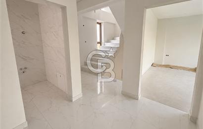 KOCAELİ BAŞİSKELE YENİKÖY'DE SİTE İÇERİSİNDE SATILIK VİLLA