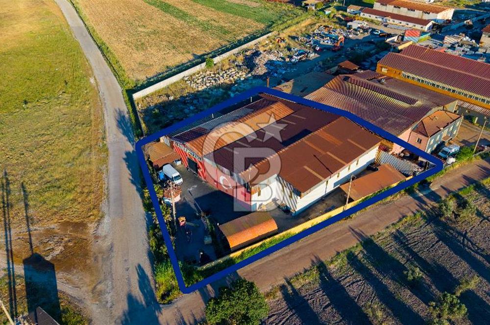 Foça Bağarası Sanayi Sitesinde Satılık Fabrika