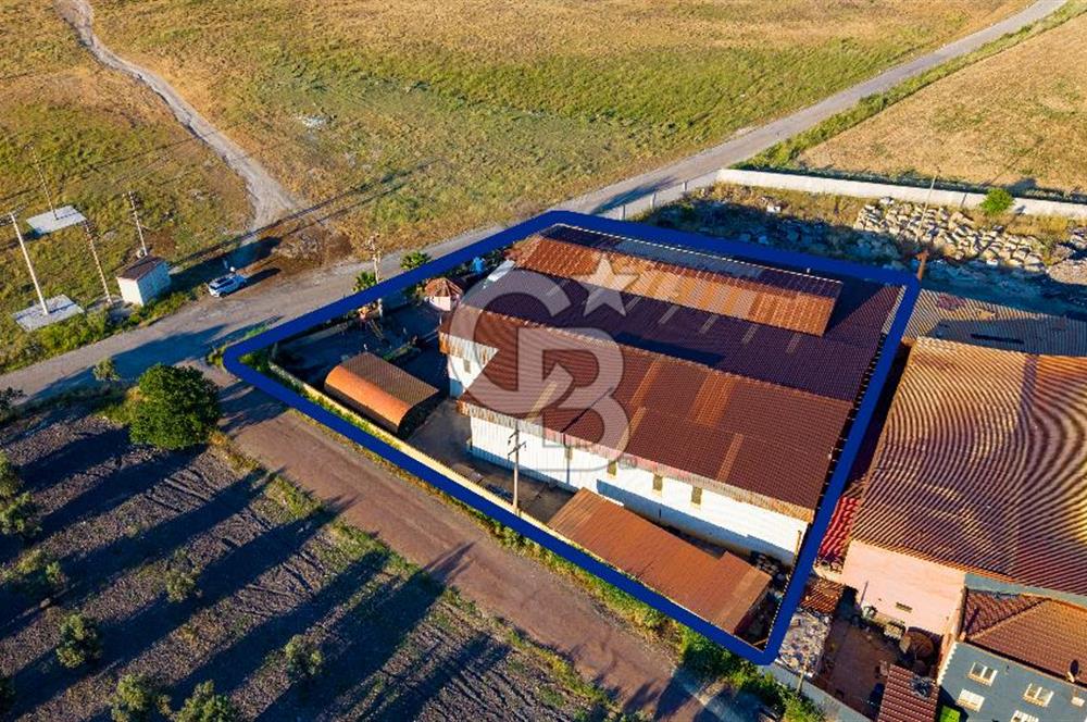 Foça Bağarası Sanayi Sitesinde Satılık Fabrika