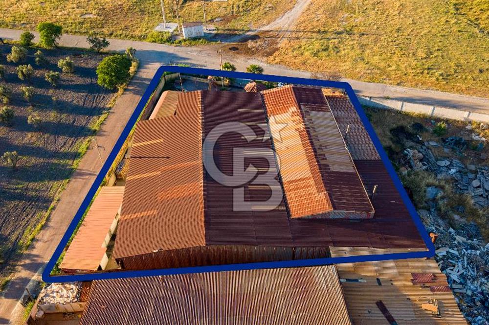 Foça Bağarası Sanayi Sitesinde Satılık Fabrika