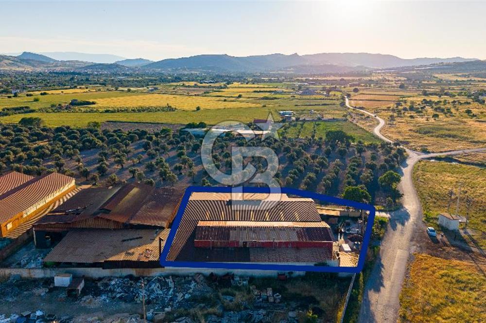 Foça Bağarası Sanayi Sitesinde Satılık Fabrika