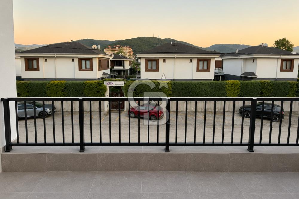 KOCAELİ BAŞİSKELE YENİKÖY'DE SİTE İÇERİSİNDE SATILIK VİLLA
