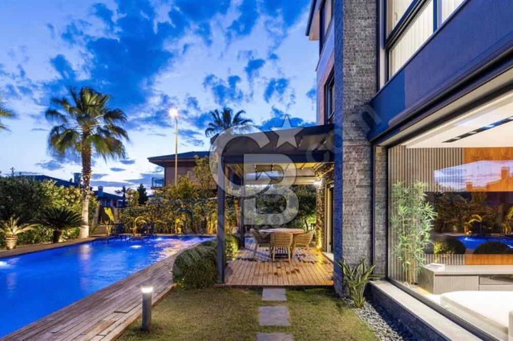 TEOK'tan Güzelbahçe'de Satılık Çok Özel Müstakil Villa