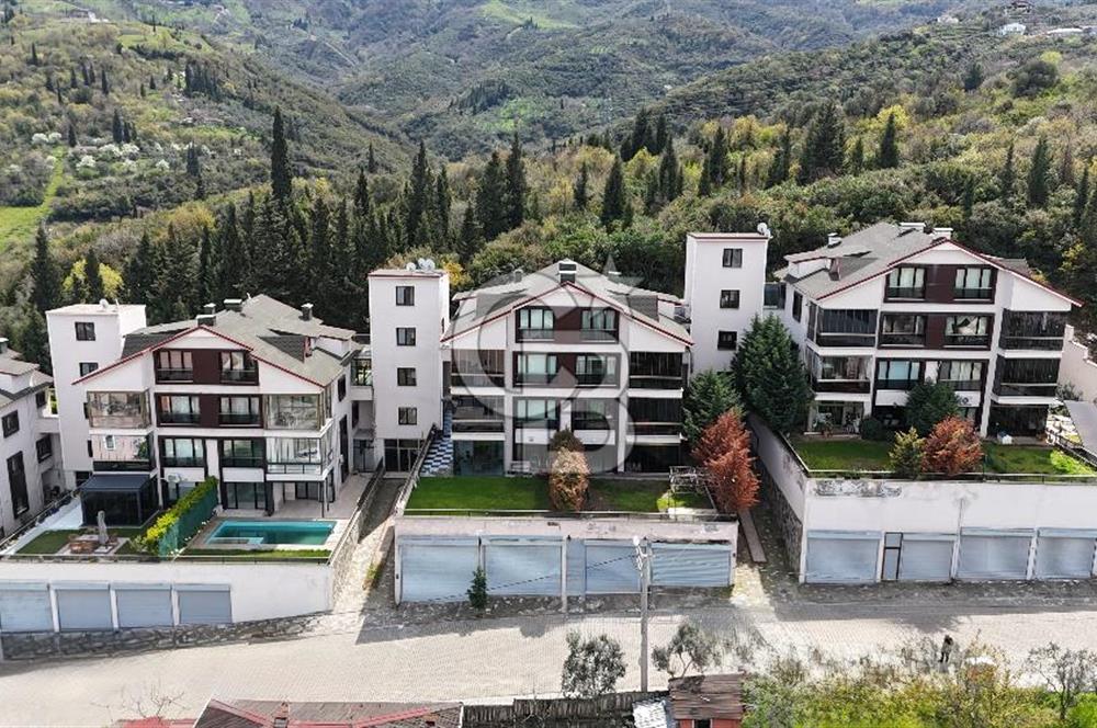 KOCAELİ KARAMÜRSEL DENİZ MANZARALI BAHÇELİ SATILIK DUBLEKS DAİRE
