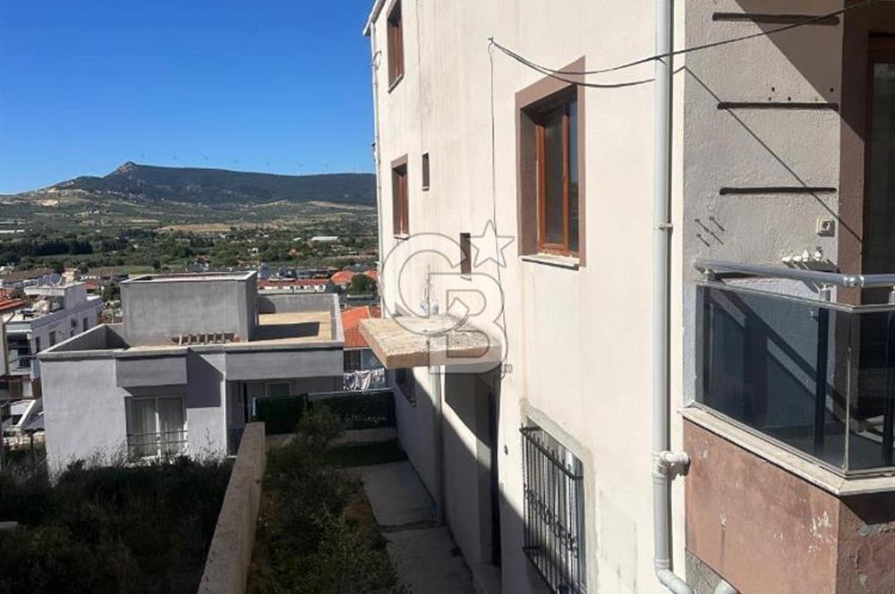 Foça Kazım Dirik Mah. Kiralık Kapalı Mutfak 2+1 Daire