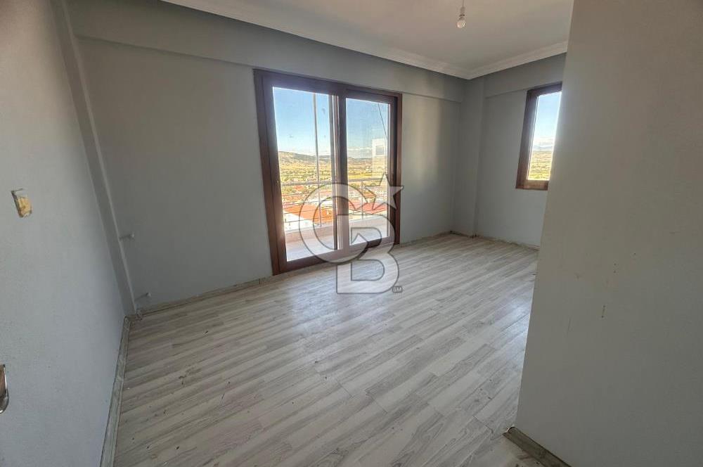 Foça Kazım Dirik Mah. Kiralık Kapalı Mutfak 2+1 Daire