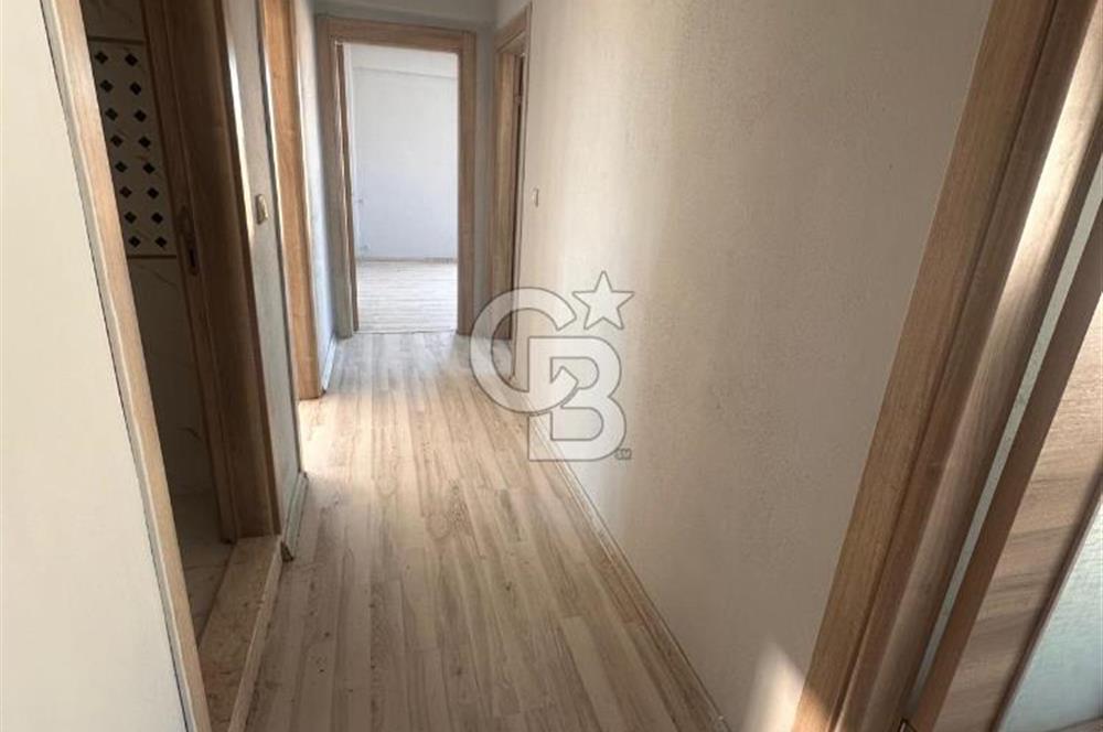 Foça Kazım Dirik Mah. Kiralık Kapalı Mutfak 2+1 Daire