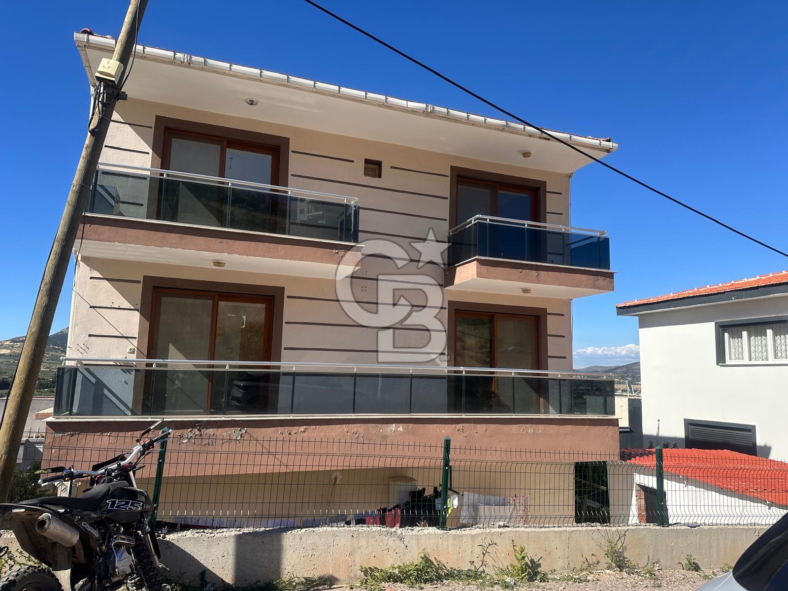Foça Kazım Dirik Mah. Kiralık Kapalı Mutfak 2+1 Daire