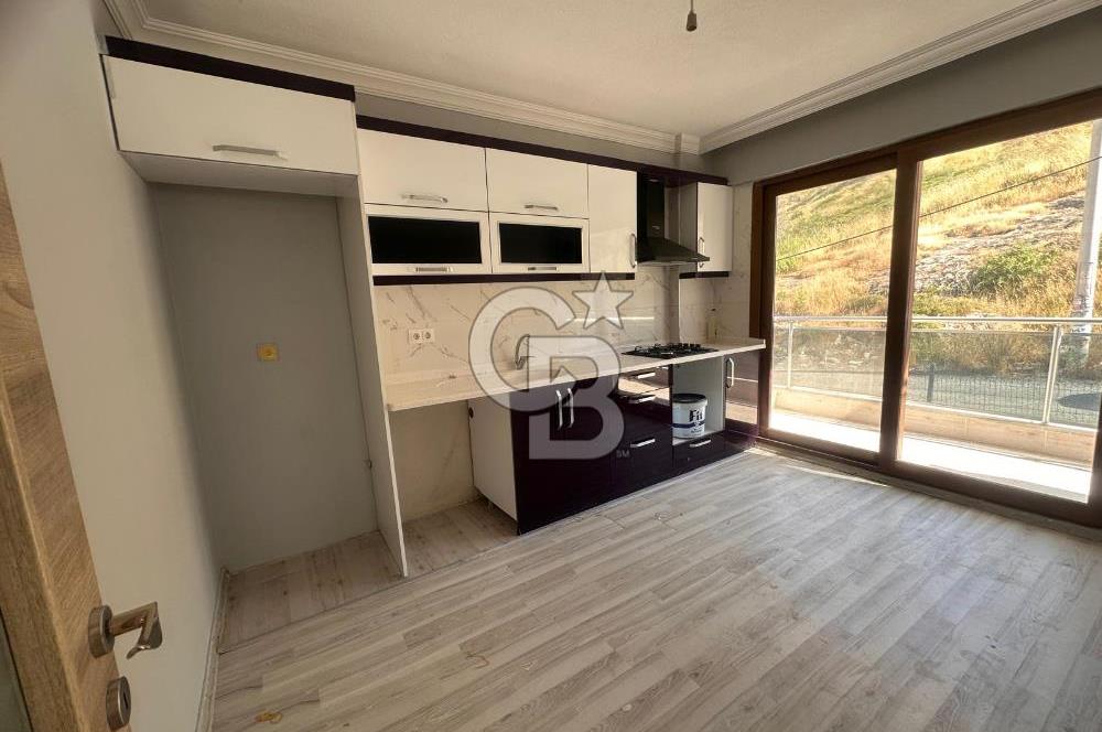 Foça Kazım Dirik Mah. Kiralık Kapalı Mutfak 2+1 Dubleks Daire