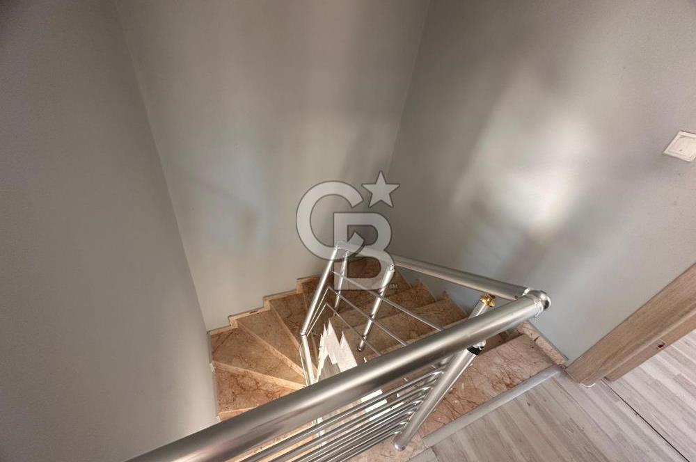 Foça Kazım Dirik Mah. Kiralık Kapalı Mutfak 2+1 Dubleks Daire