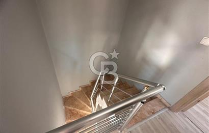 Foça Kazım Dirik Mah. Kiralık Kapalı Mutfak 2+1 Dubleks Daire