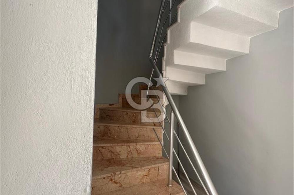 Foça Kazım Dirik Mah. Kiralık Kapalı Mutfak 2+1 Dubleks Daire