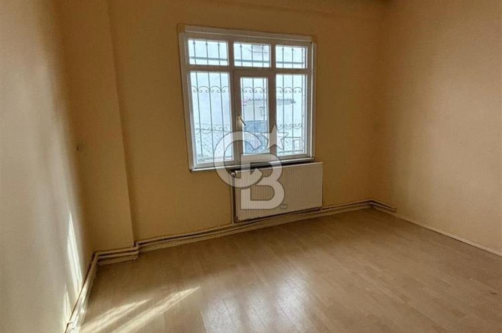 Fatih caddesinde 2+1 kiralık daire