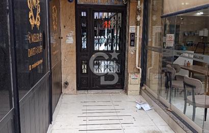 Karşiyaka Bahcelievler'de  3+1 geniş luks daire