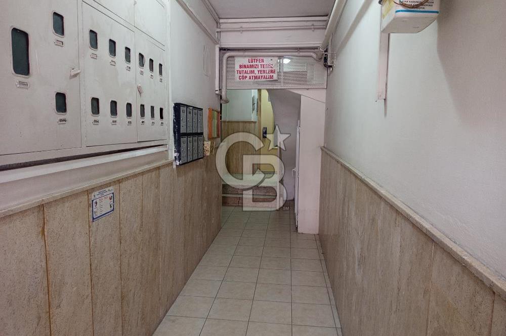 Karşiyaka Bahcelievler'de  3+1 geniş luks daire