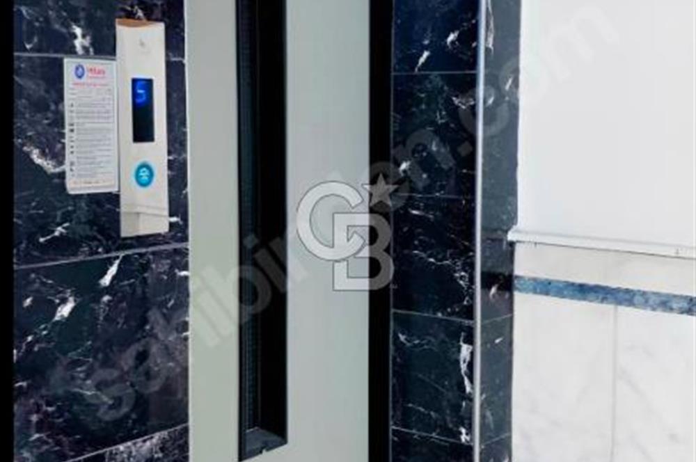 Fethiye Caddesi, Karagöz İş Hanı’nda  78 m² kiralık ofis katı