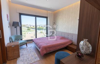 ÇEŞME DALYAN'DA HAVUZLU ÖZEL TASARIM SATILIK 5+2 VİLLA