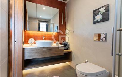 ÇEŞME DALYAN'DA HAVUZLU ÖZEL TASARIM SATILIK 5+2 VİLLA