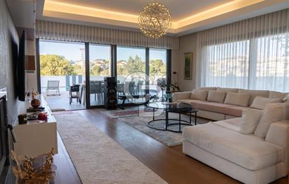 ÇEŞME DALYAN'DA HAVUZLU ÖZEL TASARIM SATILIK 5+2 VİLLA