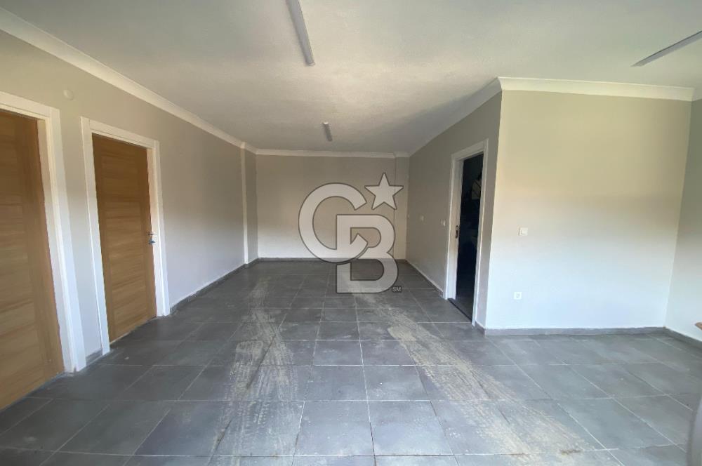  İMRENLİ'DE 180m² HAVUZLU 5+1 TRİBLEX SATILIK VİLLA