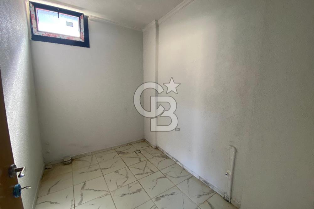  İMRENLİ'DE 180m² HAVUZLU 5+1 TRİBLEX SATILIK VİLLA