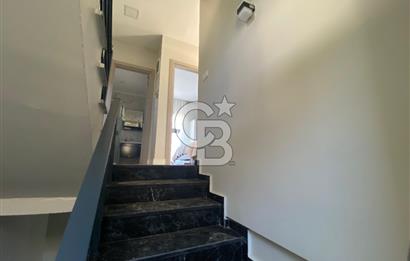  İMRENLİ'DE 180m² HAVUZLU 5+1 TRİBLEX SATILIK VİLLA