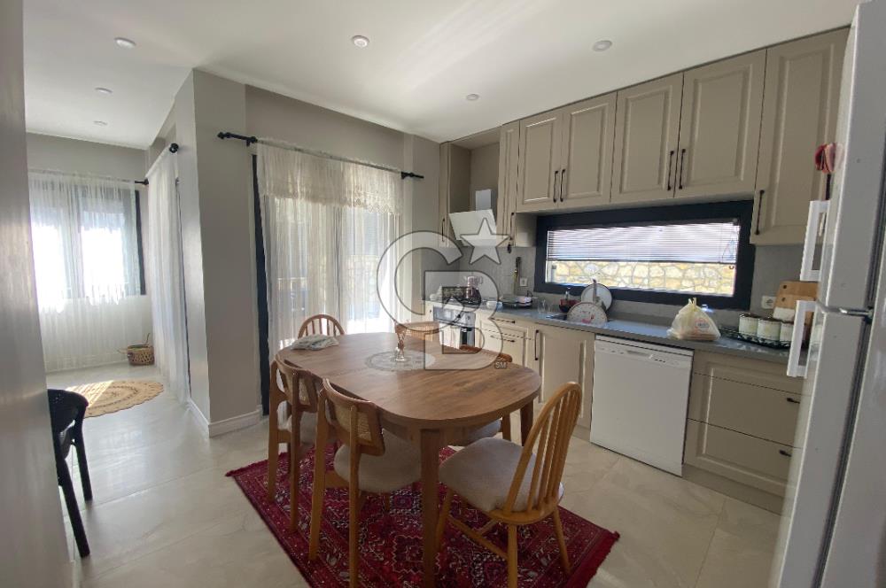  İMRENLİ'DE 180m² HAVUZLU 5+1 TRİBLEX SATILIK VİLLA