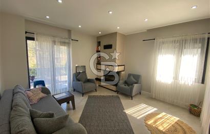  İMRENLİ'DE 180m² HAVUZLU 5+1 TRİBLEX SATILIK VİLLA