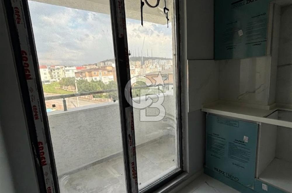 MUTLUKENTTE EMSALSİZ! Masrafsız, Geniş Teraslı 4+1 Fırsatı!
