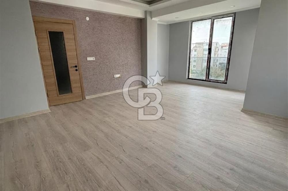 MUTLUKENTTE EMSALSİZ! Masrafsız, Geniş Teraslı 4+1 Fırsatı!