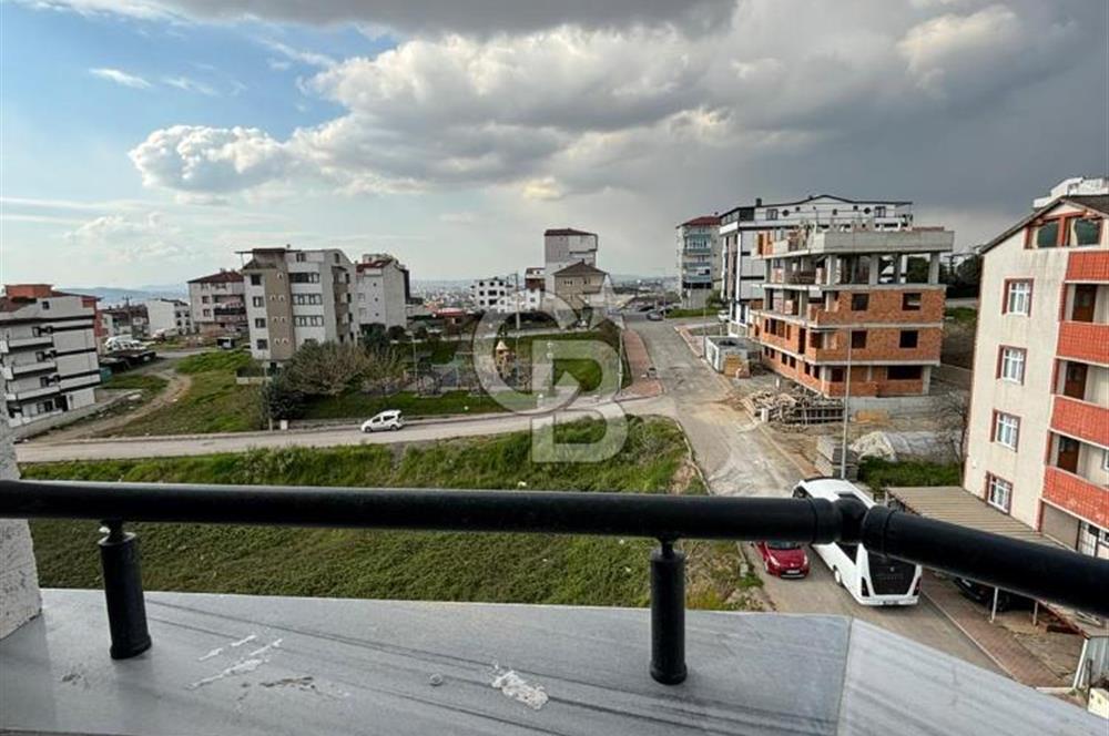MUTLUKENTTE EMSALSİZ! Masrafsız, Geniş Teraslı 4+1 Fırsatı!