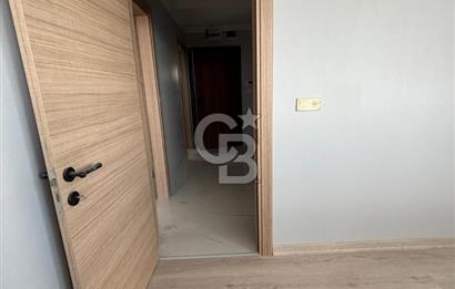 MUTLUKENTTE EMSALSİZ! Masrafsız, Geniş Teraslı 4+1 Fırsatı!